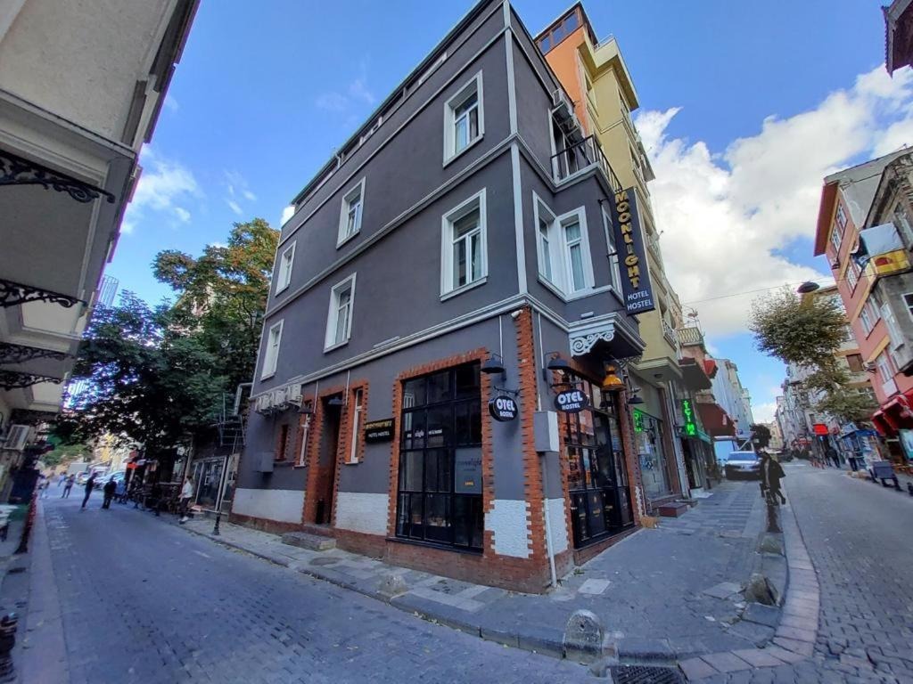 هتل مون لایت استانبول